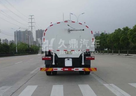 公路灑水車的價(jià)格_東風(fēng)多利卡D9公路灑水車4