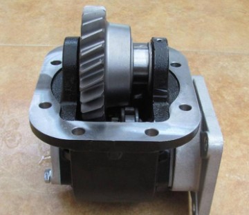 萬里揚(yáng)WLY7TS60B變速箱取力器(HWP-W24/74CHQ)4