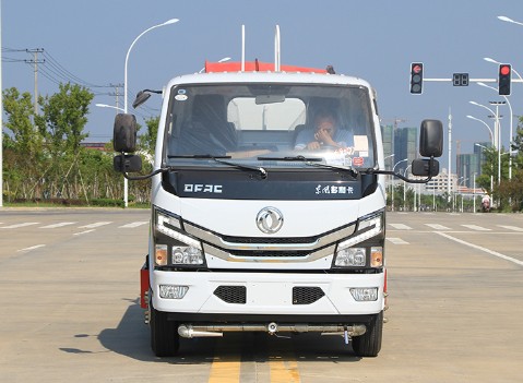 國六5噸東風(fēng)多利卡帶霧炮灑水車圖片 國六5噸東風(fēng)多利卡帶霧炮灑水車圖片