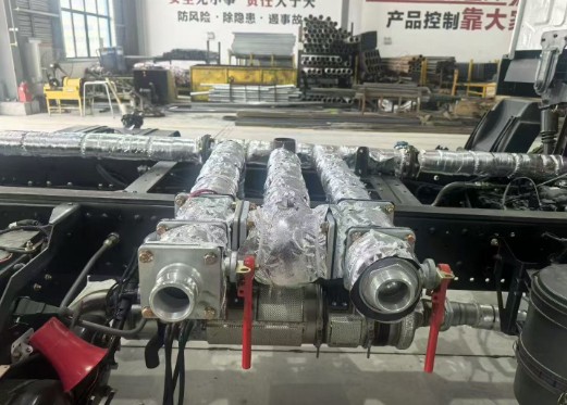 灑水車(chē)管路加熱保溫處理方法_怎么防止冬天灑水車(chē)凍壞管道? 灑水車(chē)管路加熱保溫處理方法_怎么防止冬天灑水車(chē)凍壞管道?